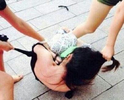 打小三吃瓜,打小三背后的吃瓜真相